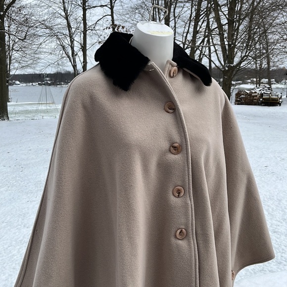 Wool & Cashmere blend cape OS - Picture 2 of 8